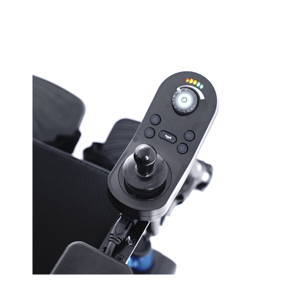 Wózek elektryczny z odchylanym oparciem pleców i regulacją kąta nachylenia i szerokości siedziska (Star Blu)